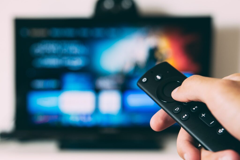 Remote controlling a smart TV