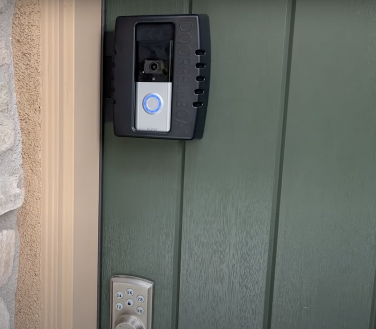 Image of Doorbell BOA on the outside of the door