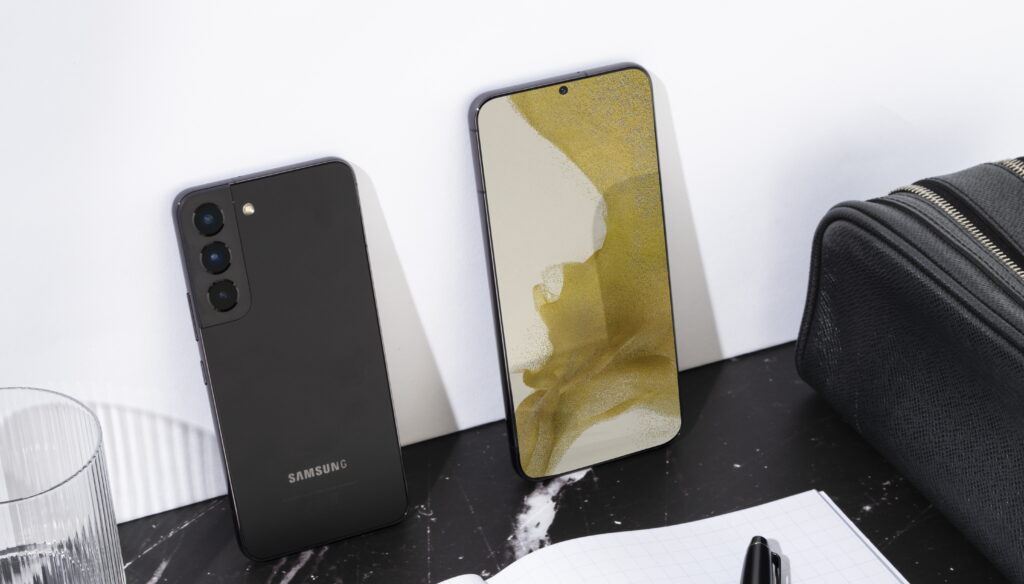 Samsung Galaxy S22 black