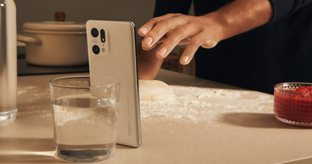 OPPO Find X5 Pro Lifestyle