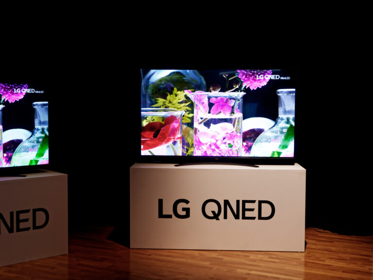 LG QNED 2022