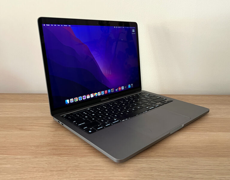 MacBook Pro M2 (2022)