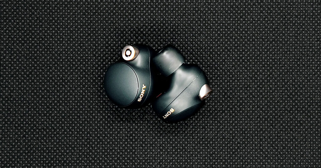 Sony WF-1000 XM4 Wireless Earbuds Photo - Review