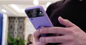 Samsung Galaxy Z Flip 4 in Purple case