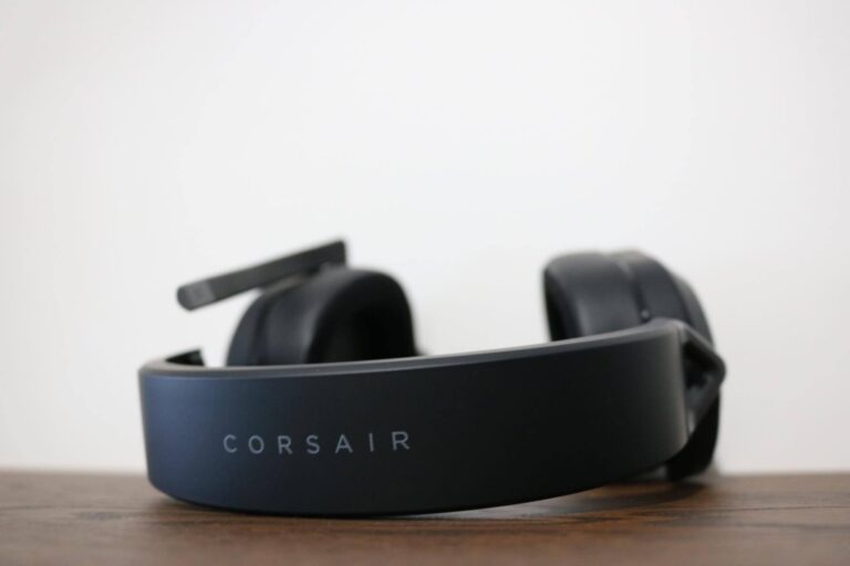 Corsair HS65 product shot 2