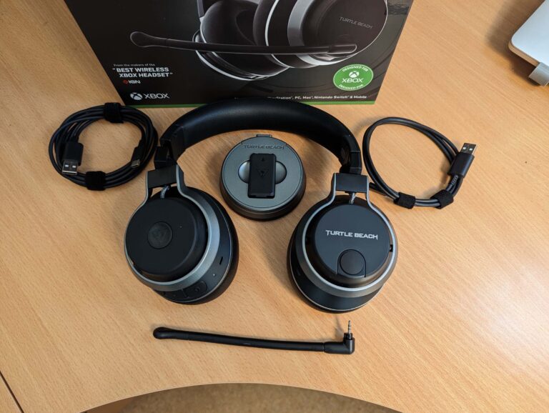 Turtle Beach Stealth Pro Xbox: out of the box set