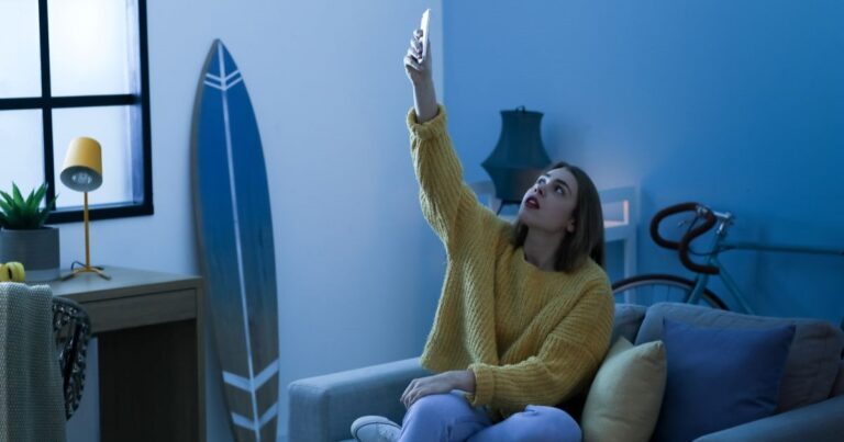 Stock photo of someone experiencing a mobile network outage