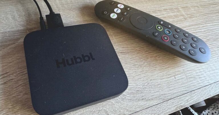 Photo of the hubbl box and remote plugged in