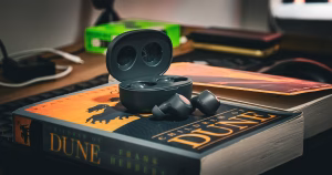 Belkin Soundform Bolt earbuds