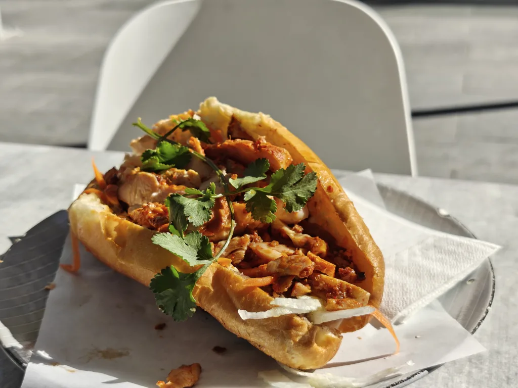 Nothing Phone 3 photo sample - bahn mi
