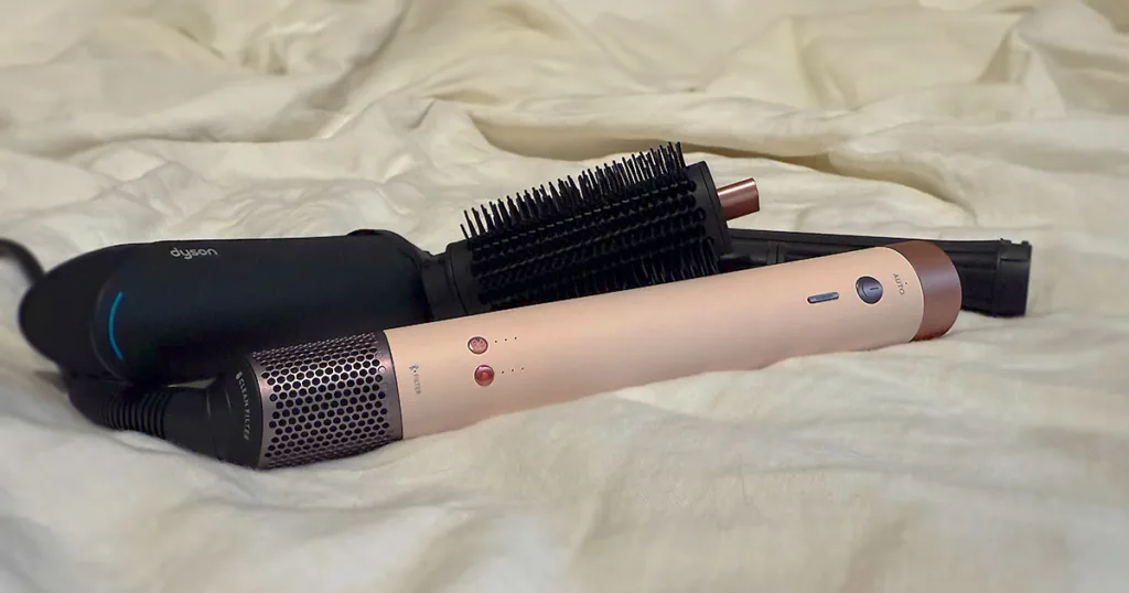 Dyson Airwrap Coanda 2x with attachments
