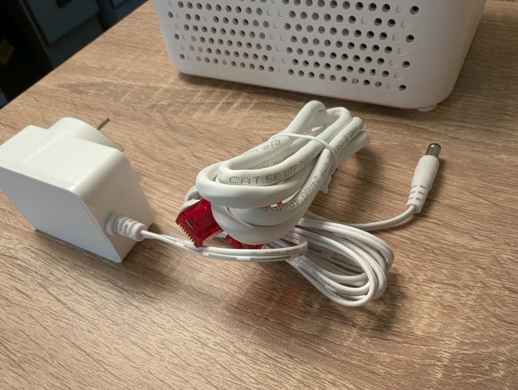 NetComm CF40MESH router