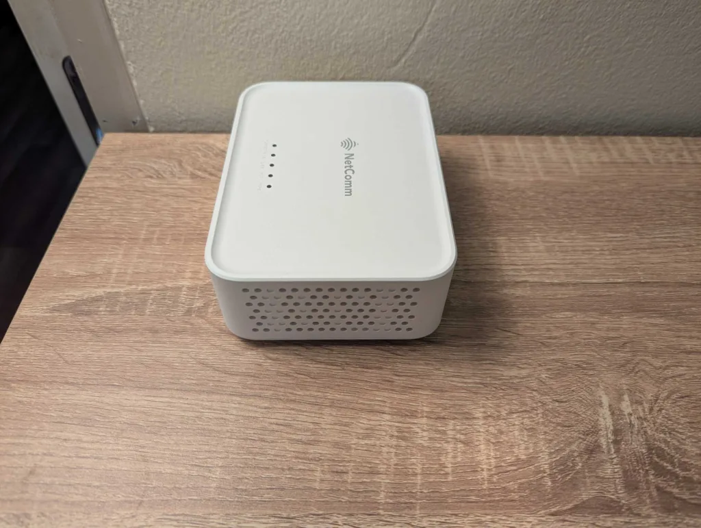 NetComm CF40MESH router