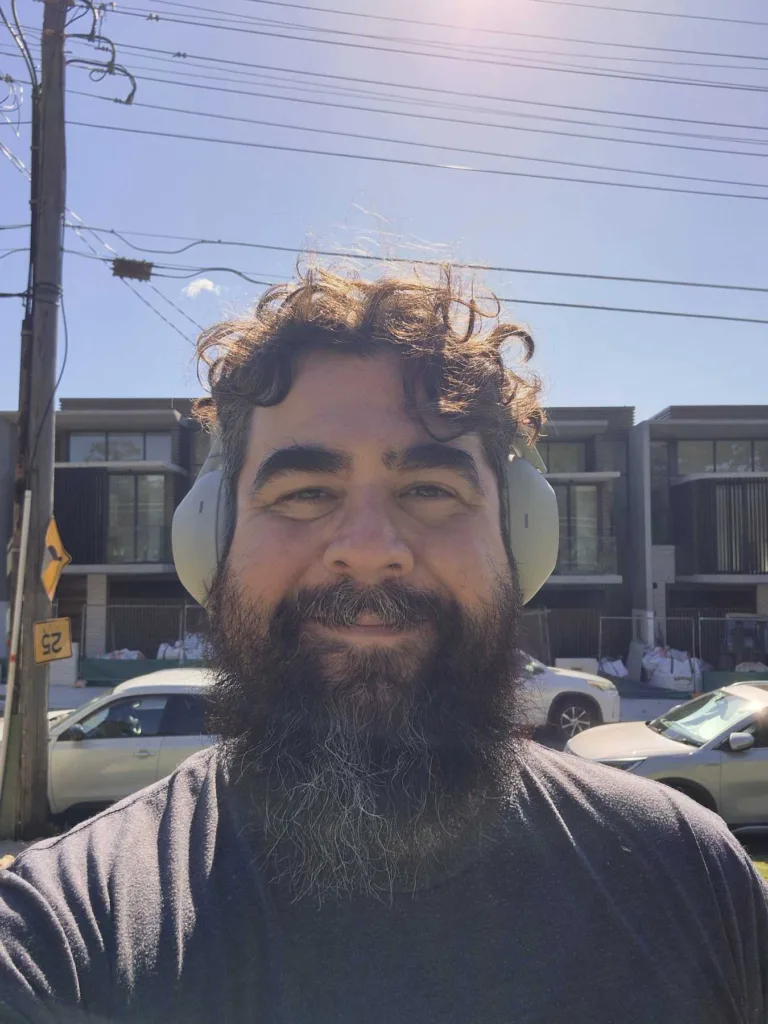 Samsung Galaxy S25 FE pics