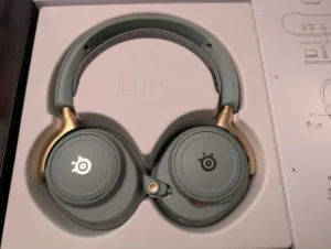 SteelSeries Arctis Nova Elite