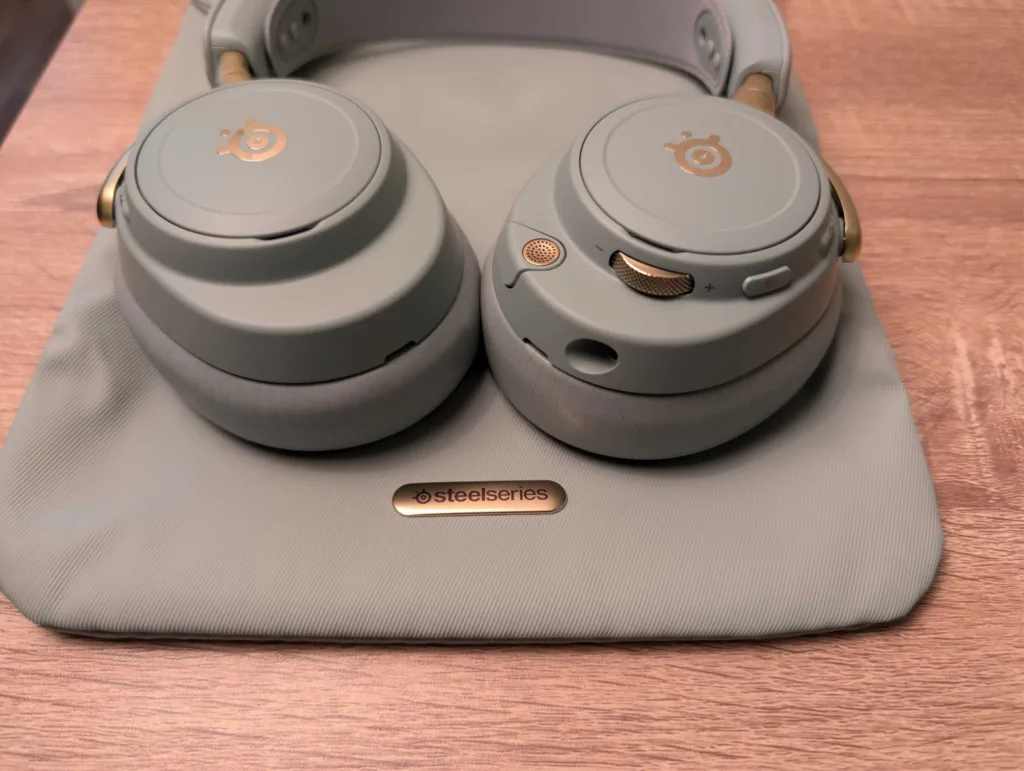 SteelSeries Arctis Nova Elite