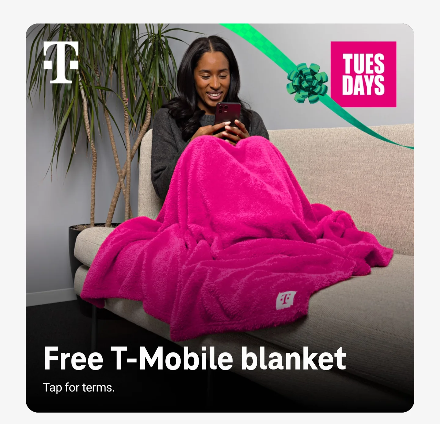 Image from T-Life app advertising a free magenta blanket