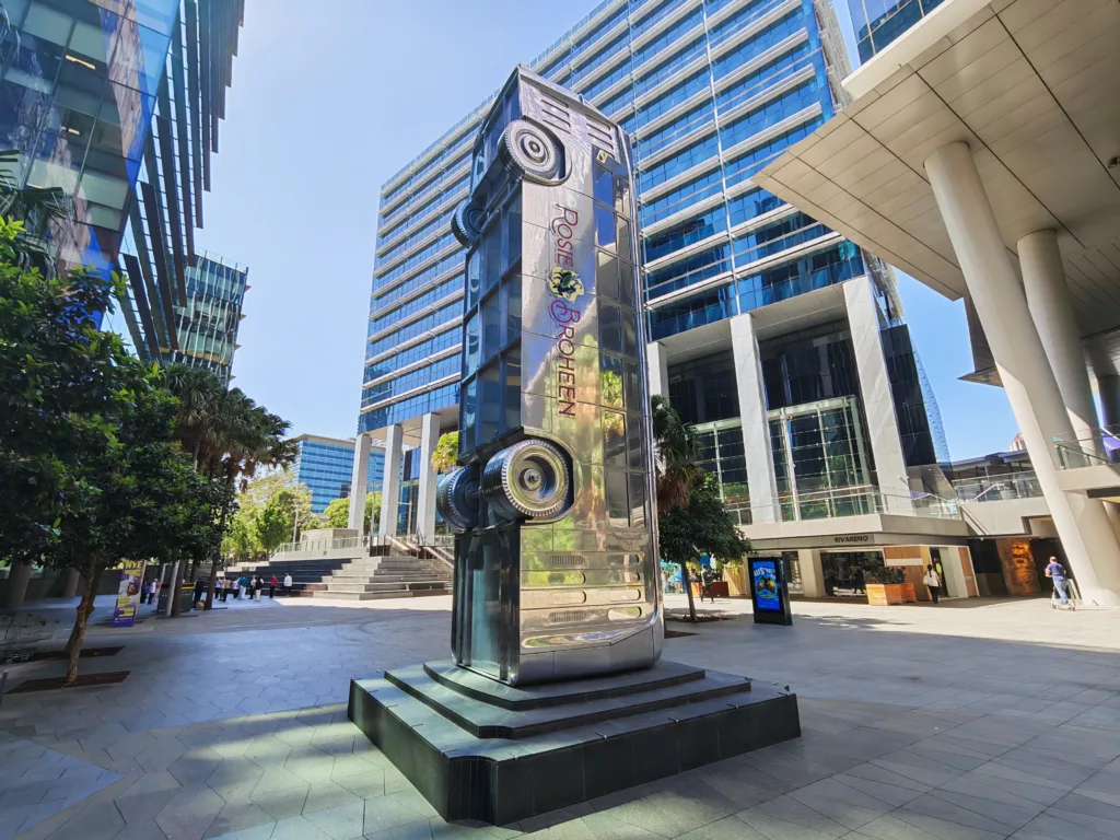 Honor 400 Pro 5G photo sample -sculpture