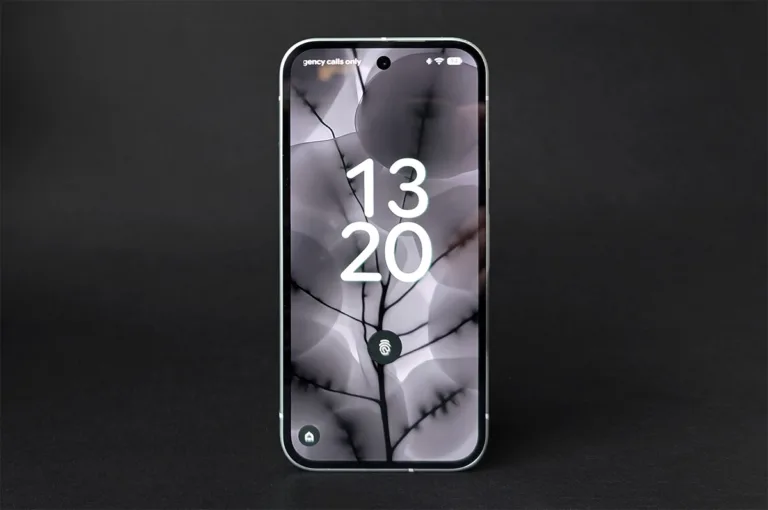 Google Pixel 10a lock screen