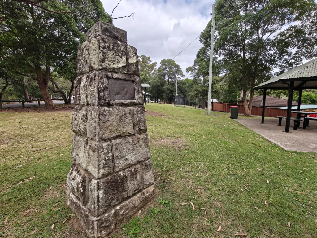 OPPO Find N6 - Photo sample - monument