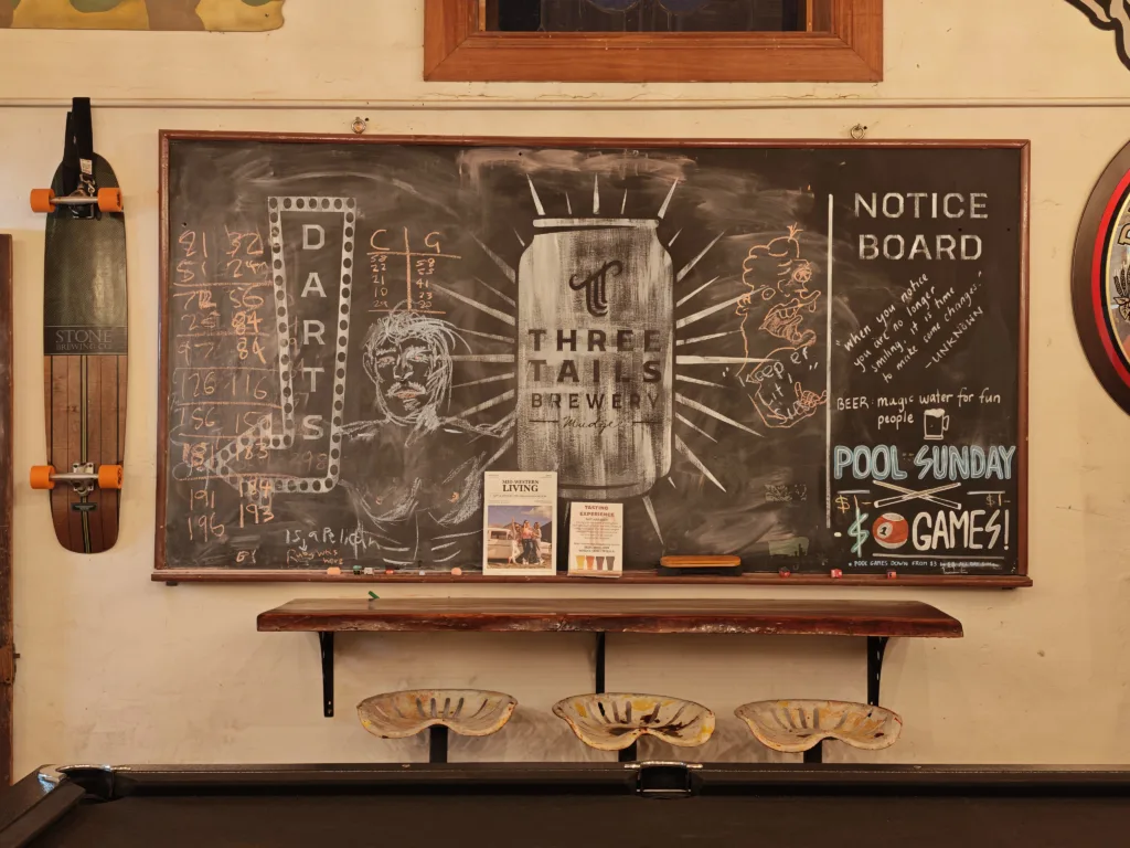 Xiaomi 17 Ultra camera sample: blackboard