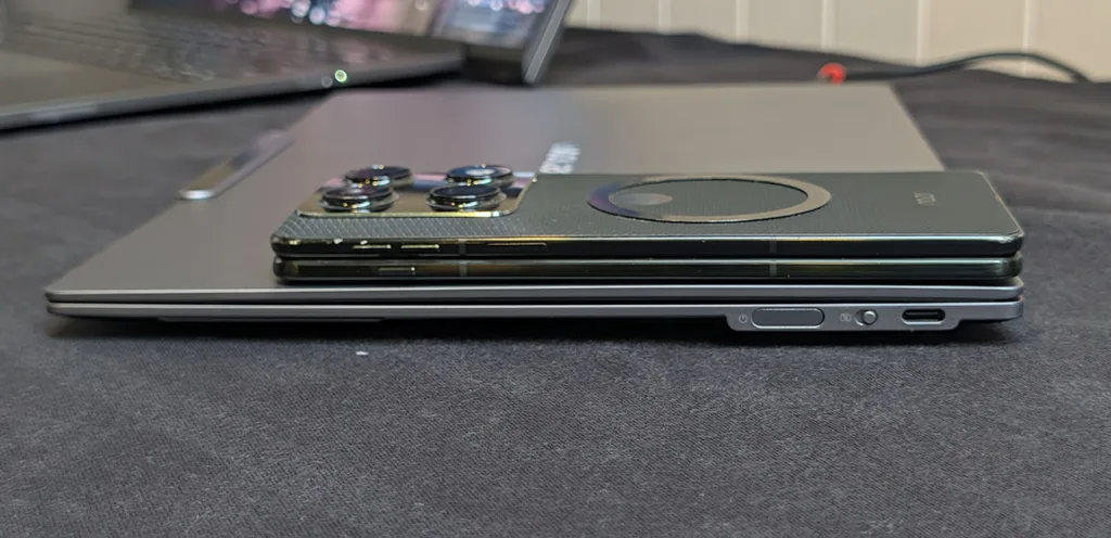 Lenovo AeroBlade Concept PC